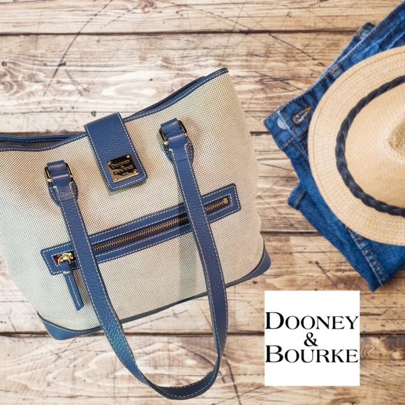 Dooney & Bourke Handbags - Dooney and Bourke Tote